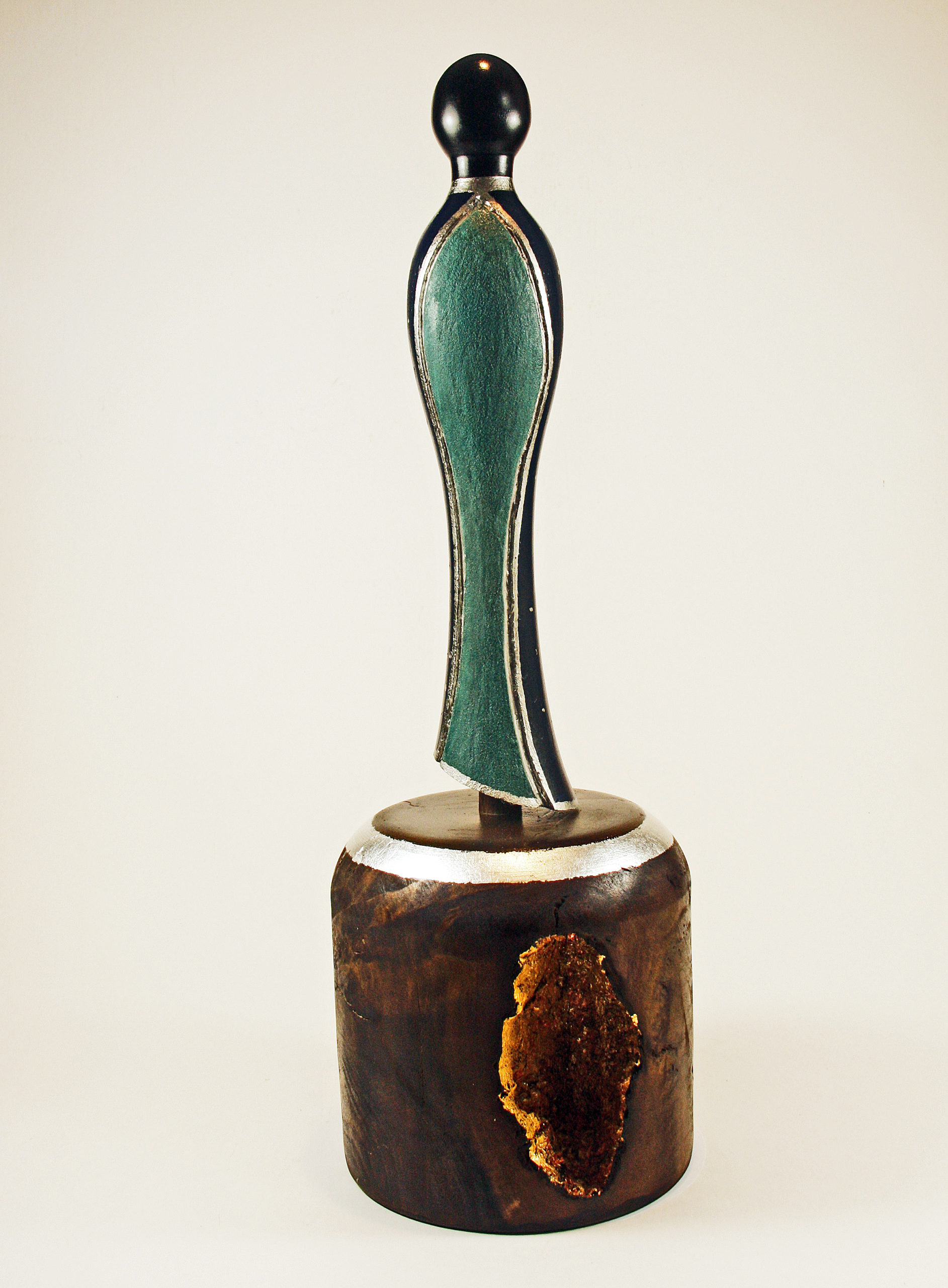 Skulptur „NOTRE-DAME de Sous-Terre“ von Manfred Rogler